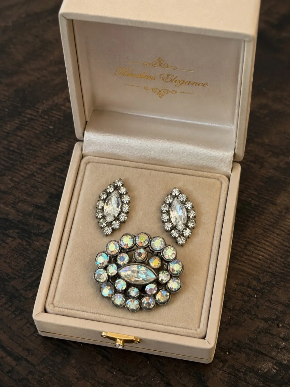 Gorgeous Vintage Rhinestone Pin and Pierced Earring Set